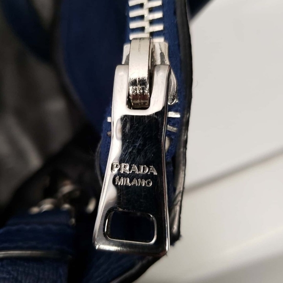 Prada Blue Vitello Daino Tote EUC - Picture 2 of 6
